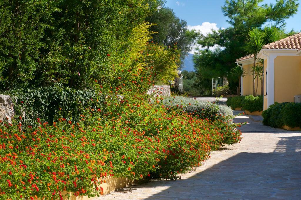 Villa Theodora Lakíthra Exterior photo