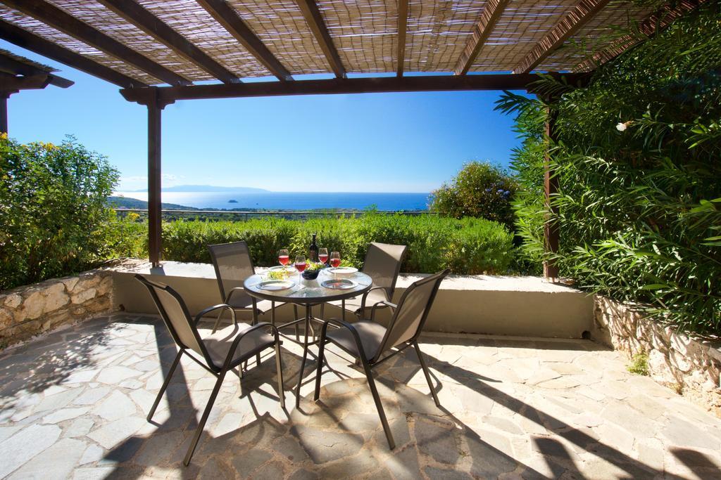 Villa Theodora Lakíthra Exterior photo