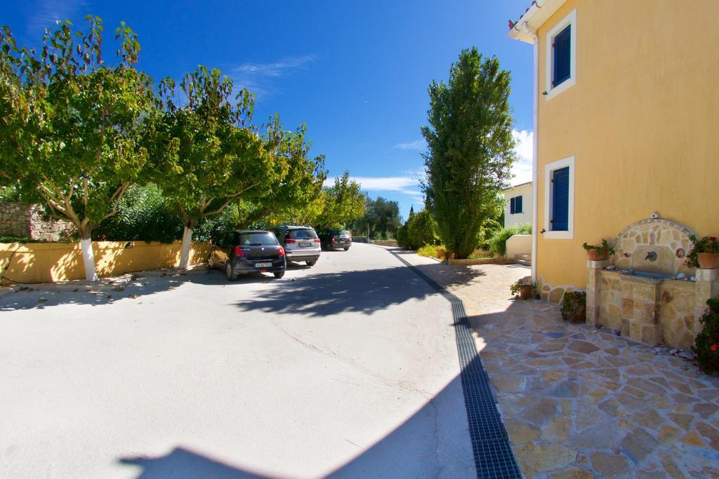 Villa Theodora Lakíthra Exterior photo